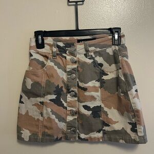 Camo Almost Famous, High-Rise MiniSkirt